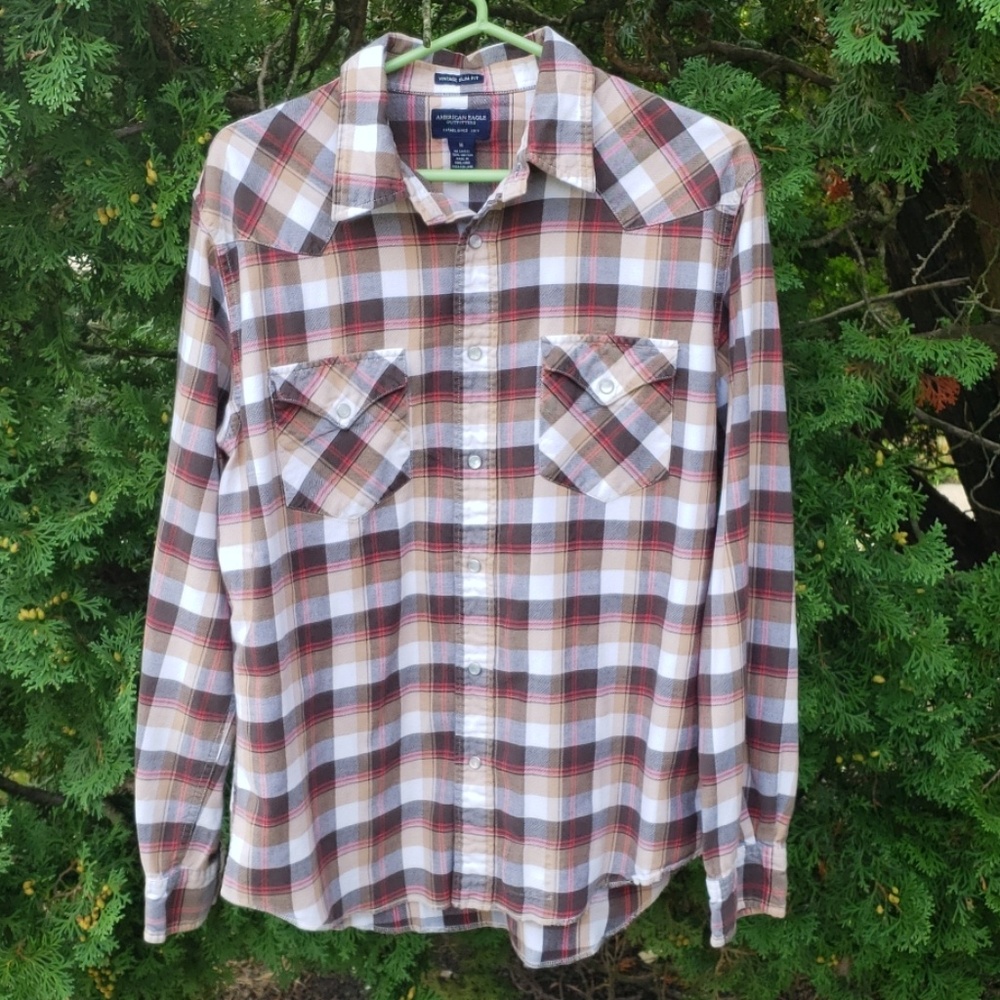 American Eagle Long Sleeve Button Up